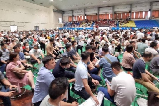 Đi ô tô, mua nhà ở xã hội