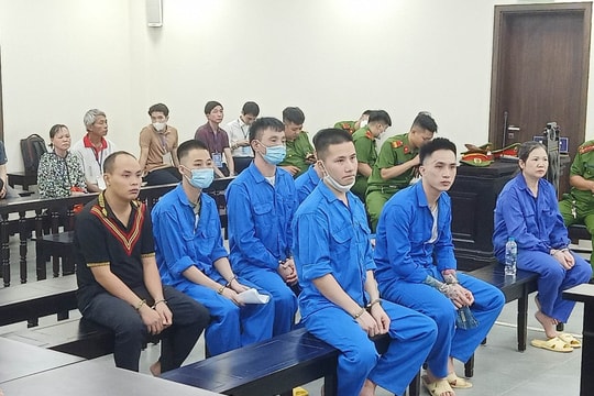 “Dắt nhau” vào vòng lao lý vì giữ người trái pháp luật và cưỡng đoạt tài sản