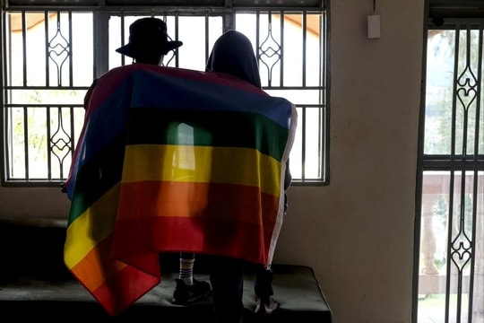 Quốc tế phản đối kịch liệt khi Uganda thông qua dự luật chống đồng tính