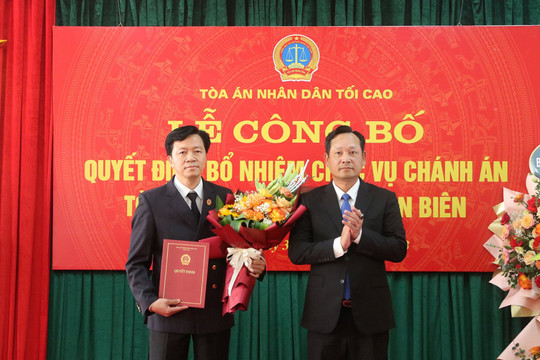Trao quyết định bổ nhiệm Chánh án TAND tỉnh Điện Biên