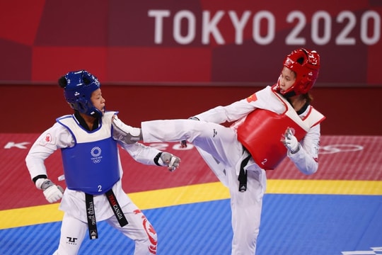 Võ sĩ Taekwondo Việt Nam tạo địa chấn khi đánh bại ĐKVĐ thế giới