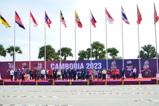 ASEAN Para Games 12: Lễ thượng cờ các Đoàn Thể thao tham dự