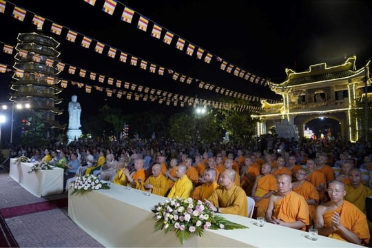 Lễ Phật đản tại chùa Đại Giác - Quảng Bình: Giá trị Phật pháp với đời sống