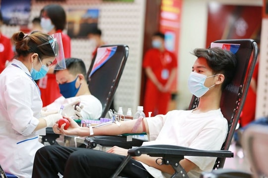 Nhiều bệnh viện ở miền Tây thiếu máu