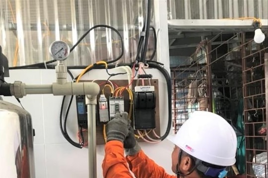 Tiêu thụ điện khu vực miền Bắc tiếp tục tăng vọt