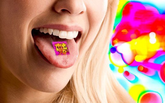 Hà Nội: Cảnh báo tác hại của “bóng cười”, "tem giấy", "bùa lưỡi” 