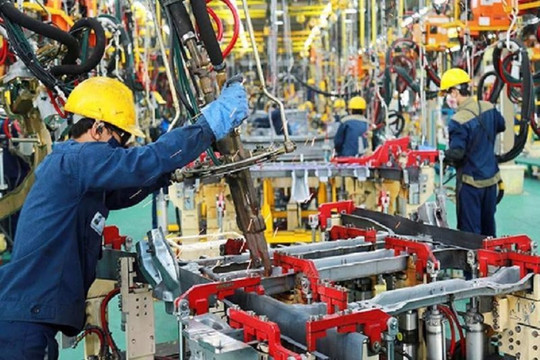 Sản xuất công nghiệp sẽ khiến GDP quý II chỉ đạt 3-3,5%?