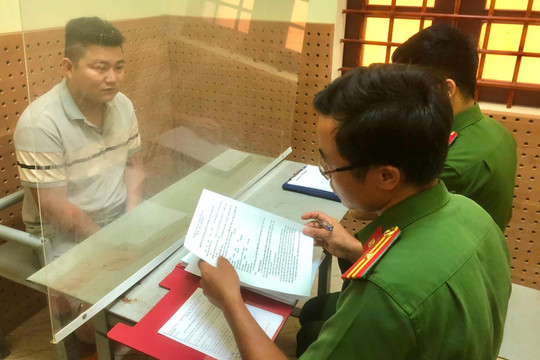 Lừa làm sổ đỏ để chiếm đoạt tài sản
