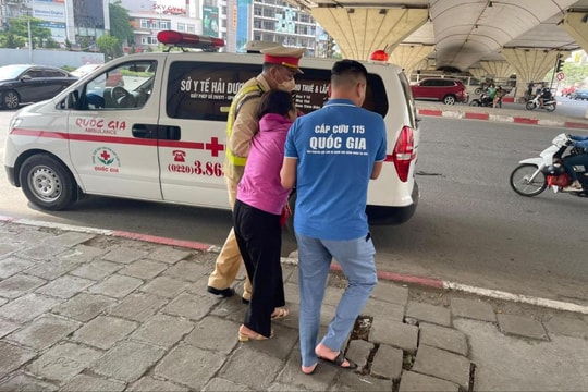 CSGT kịp thời cứu người bị say nắng