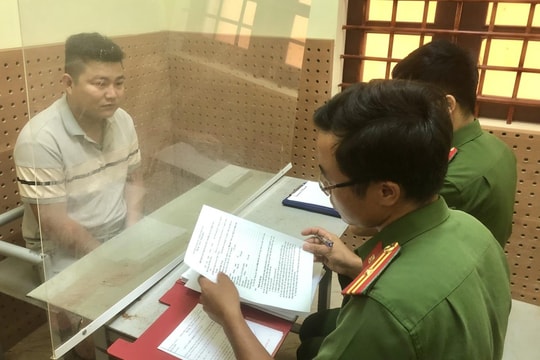 Đắk Nông: Khởi tố hai đối tượng lừa hàng chục người ở xã vùng sâu làm 'sổ đỏ' giả