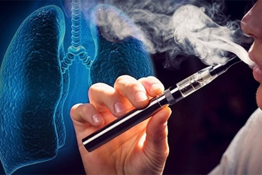 Thu giữ hàng trăm thuốc lá, tinh dầu thuốc lá điện tử