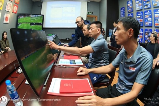 FIFA kiểm tra khả năng vận hành VAR của trọng tài Việt Nam