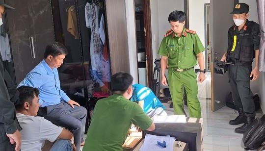 Hậu Giang: Khởi tố 11 đối tượng, triệt phá đường dây đánh bạc 560 tỉ đồng