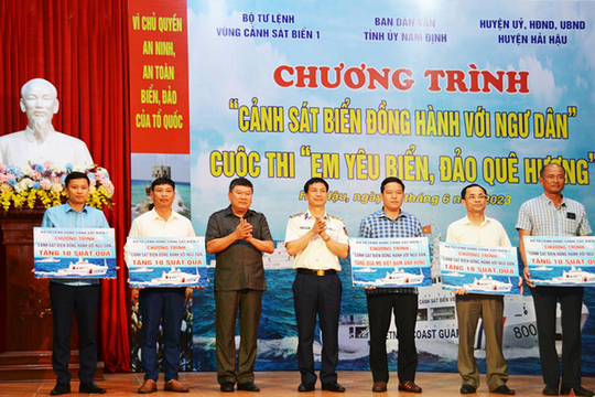 Nam Định tổ chức chương trình “Cảnh sát biển đồng hành với ngư dân”