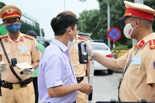 Lên mạng xúc phạm Cảnh sát giao thông vì bị xử lý vì vi phạm nồng độ cồn