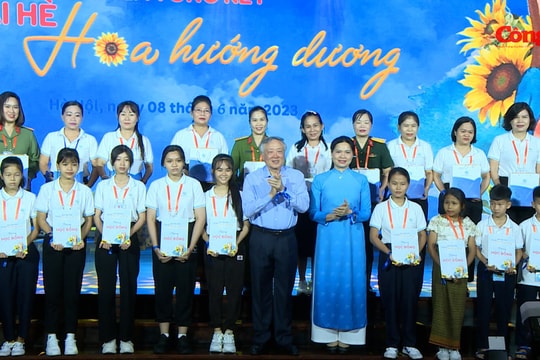 Trại hè Hoa hướng dương: Lan tỏa những tấm lòng yêu thương, nhân ái