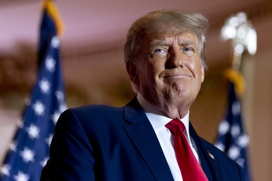 Cựu Tổng thống Mỹ Donald Trump hứng chịu “cơn bão” điều tra hình sự