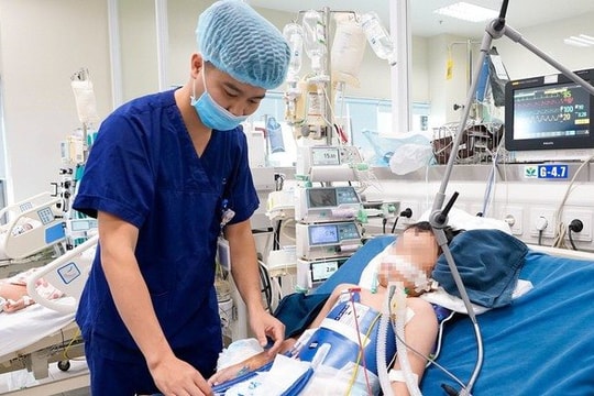 Nhiều trường hợp cấp cứu đuối nước sai cách