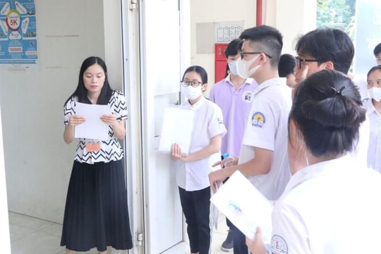 Thi vào lớp 10 ở Hà Nội: Giữ nghiêm kỷ luật trường thi đến khi kết thúc môn Toán