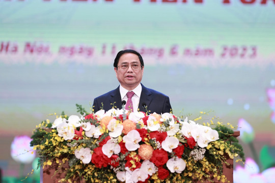 Đẩy mạnh thi đua, tỏa sáng tinh thần yêu nước, cống hiến, dám nghĩ, dám làm
