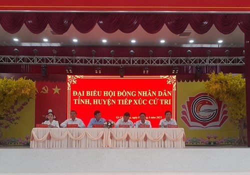 Chánh án TAND tỉnh Tiền Giang cùng tổ đại biểu HĐND tiếp xúc cử tri
