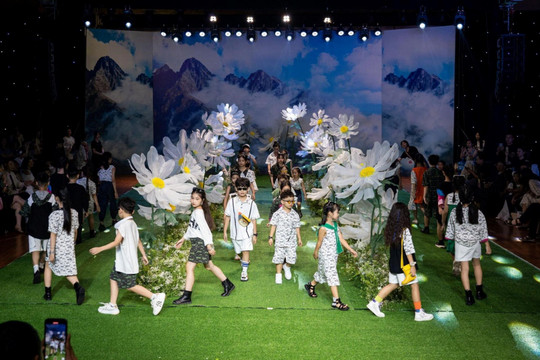 Vietnam Kids Fashion Week 2023 bùng nổ với dàn sao và biệt đội nhí siêu dễ thương