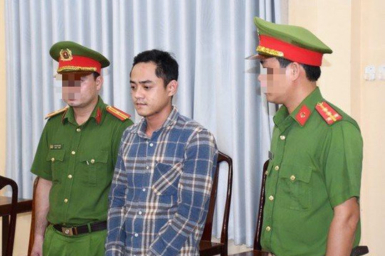 Bắt tạm giam thanh niên đập vỡ kính xe cứu thương