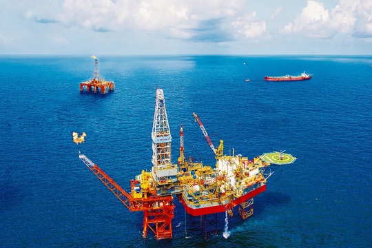 Duy trì đà tăng trưởng, Petrovietnam góp phần giảm tác động tiêu cực đến nền kinh tế
