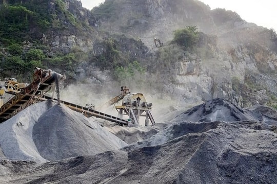 Xử phạt hơn 1 tỷ đồng doanh nghiệp vi phạm khai thác khoáng sản