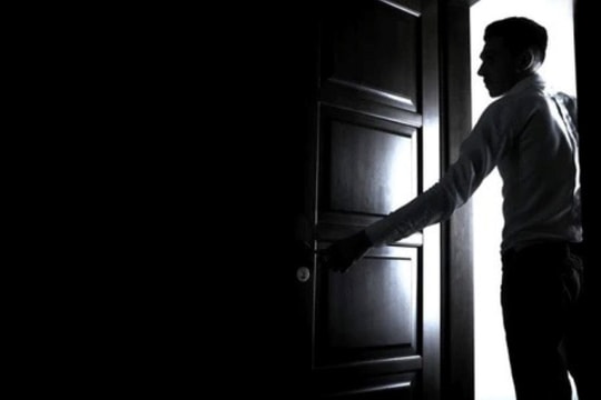 Hiếp dâm hàng xóm rồi ra đầu thú