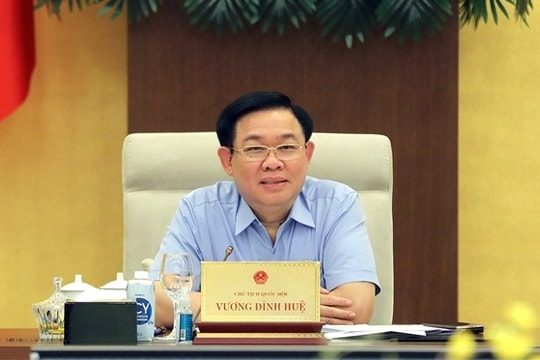 Ủy ban Thường vụ Quốc hội cho ý kiến 3 dự thảo Luật và một dự thảo Nghị quyết
