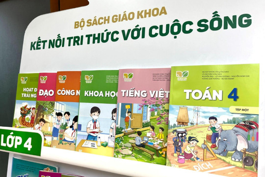 Nhà xuất bản Giáo dục Việt Nam thông tin về sách giáo khoa lớp 4, lớp 8 và lớp 11