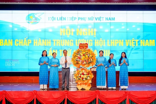 Khai mạc Hội nghị Ban Chấp hành Trung ương Hội LHPN Việt Nam lần thứ 4