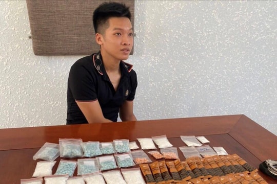Bắt quả tang đối tượng tàng trữ, mua bán gần 2kg ma túy