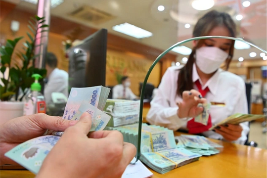 Lãi suất huy động đồng loạt giảm sâu