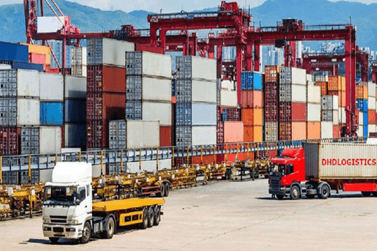 Nhập khẩu hàng hóa giảm mạnh kỷ lục