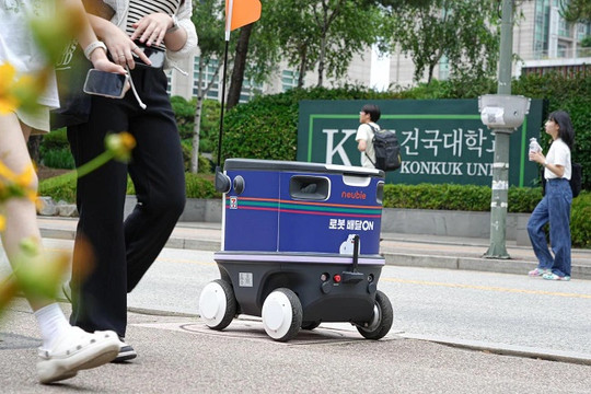 Hàn Quốc thử nghiệm dịch vụ giao hàng bằng robot