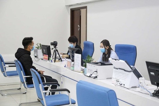 Doanh nghiệp mất 9,8 giờ để thực hiện một thủ tục hành chính
