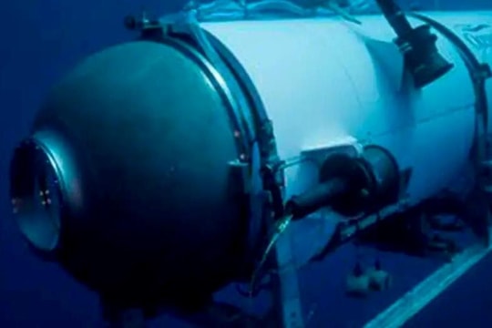 Tàu ngầm tham quan Titanic mất tích