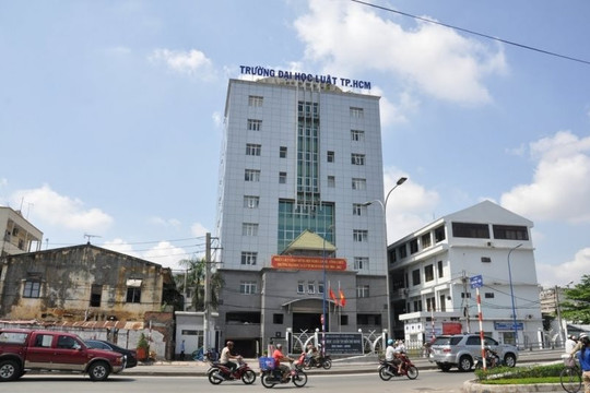 Trường ĐH Luật TPHCM công bố điểm chuẩn xét tuyển sớm