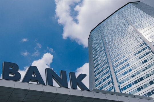 Ngân hàng tích cực giảm lãi suất cho vay, hỗ trợ doanh nghiệp và người dân