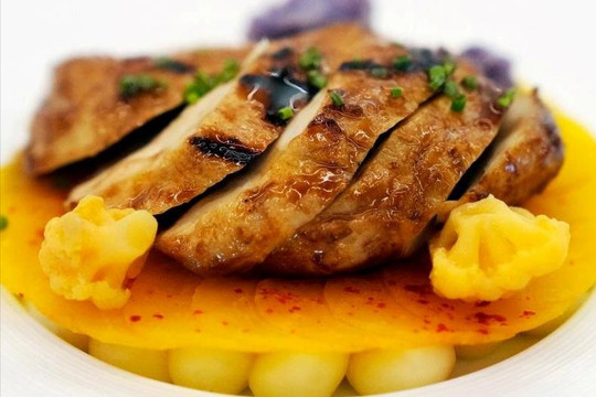 Mỹ cho phép bán thịt “nuôi” trong phòng thí nghiệm