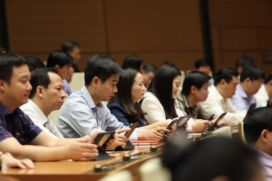 Thông qua Luật sửa đổi, bổ sung một số điều của Luật Công an nhân dân