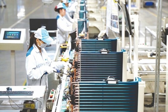 Standard Chartered: Tăng trưởng GDP Việt Nam sẽ chậm lại