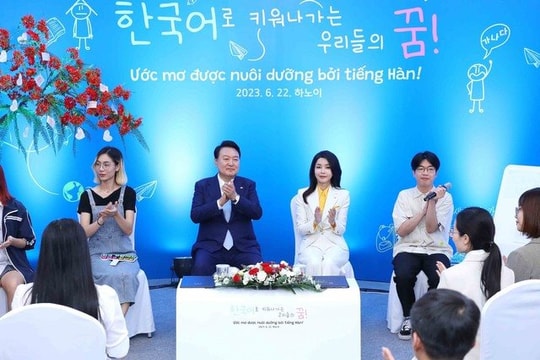 Tổng thống Hàn Quốc Yoon Suk Yeol: Tăng cường giáo dục thế hệ trẻ về quan hệ hai nước