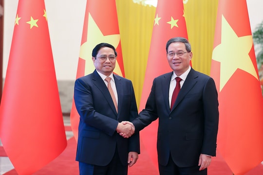 Lễ đón chính thức Thủ tướng Phạm Minh Chính thăm Trung Quốc