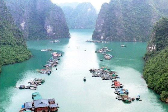 Làng chài Cửa Vạn lọt top 17 ngôi làng cổ tích