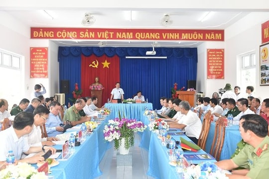 Phó Thủ tướng Trần Lưu Quang kiểm tra tình hình thực hiện quy định IUU tại Cà Mau
