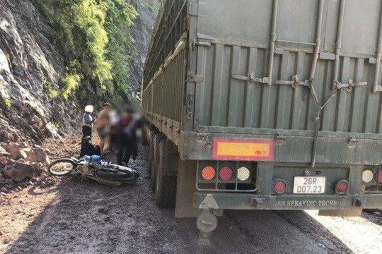 Điện Biên: Tai nạn trên đường đến trường, nữ phó hiệu trưởng tử vong