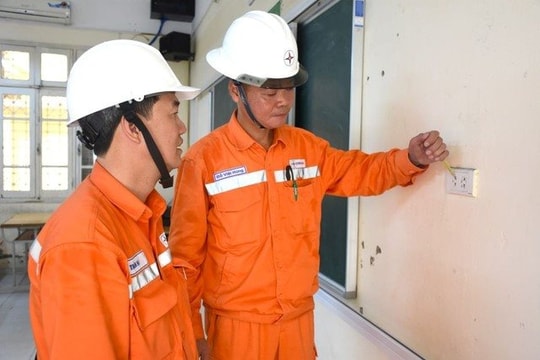 EVNHANOI: Bố trí 6.500 ca trực bảo đảm điện kỳ thi tốt nghiệp THPT